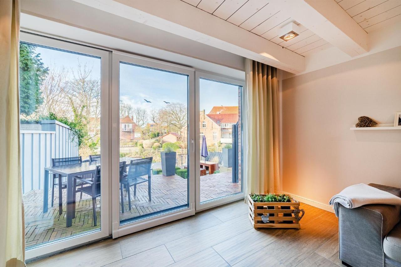 Haus Am Siel 01, Zentral Mit Eigenem Steg Villa Greetsiel Exterior photo